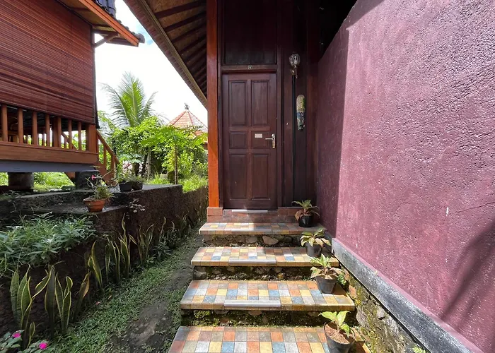 Konukevi Khrisna Hs And 2*